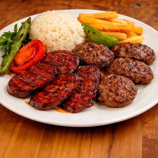 Köfte - Sucuk Karışık
