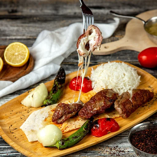 Kaşarlı Köfte